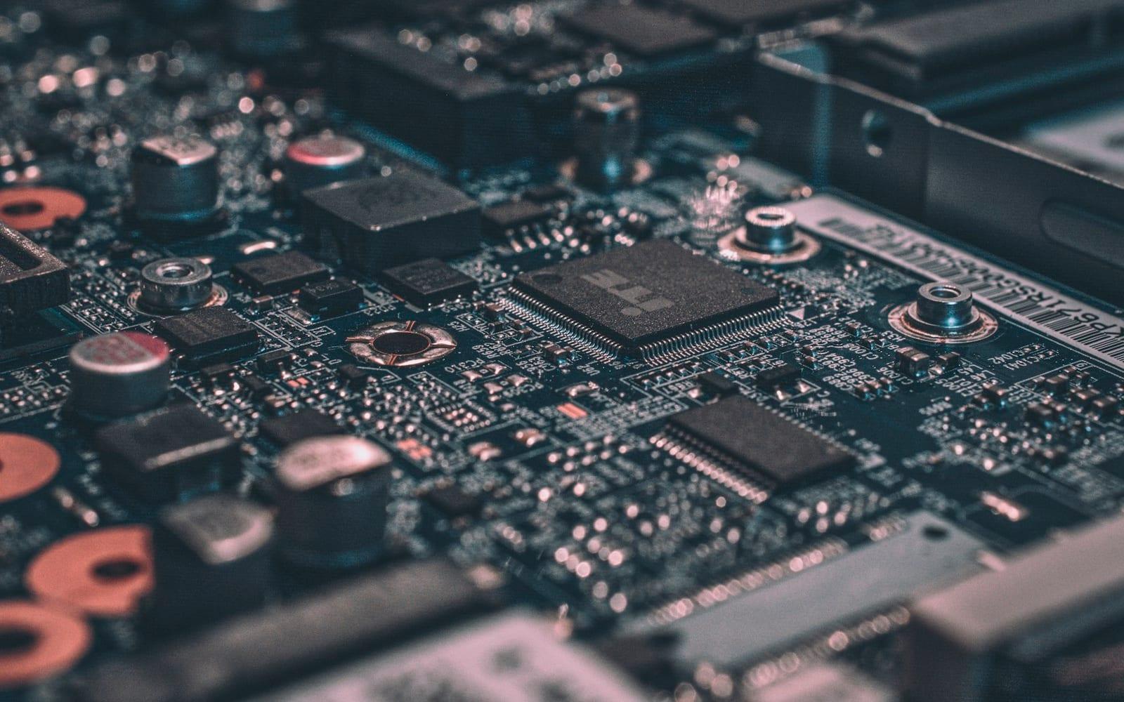 Computer hardware components of the type Hash specifies and supplies